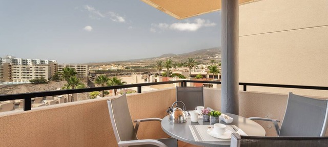 Vacation Home "Vista Paraiso" with Sea View, Shared Pool & Wi-Fi