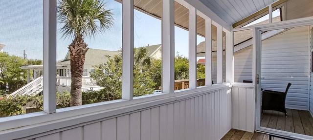 Multi-Unit Home, Steps to the Beach, Pool Access