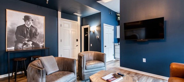 NEW Blantons Bourbon Suite, The Woodford Hotel