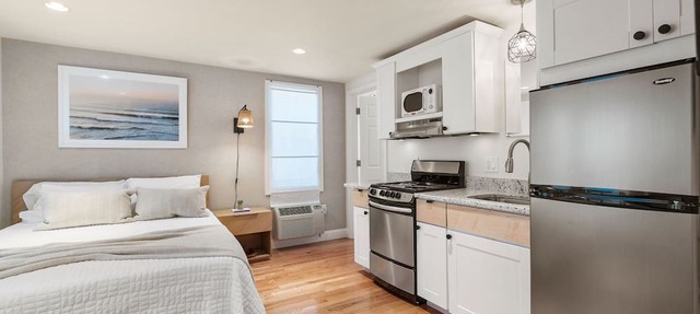 Oak Suite at The Hygge House