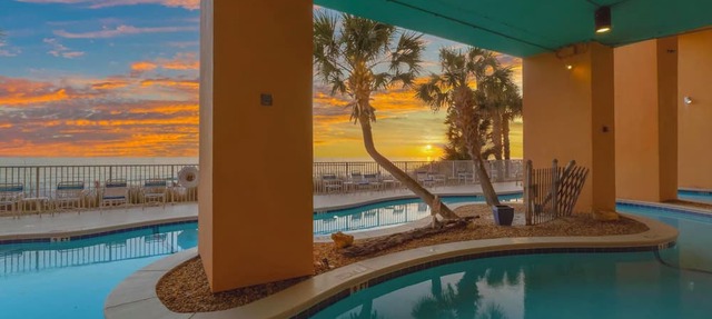 Splash Resort 1504E - Beachfront, Pools, Waterpark, Lazy River, Free Activities