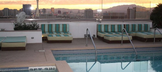 Opulent Ogden Luxury High Rise 20th floor Queen