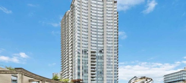 Bright 2BD Condo, Rogers Arena