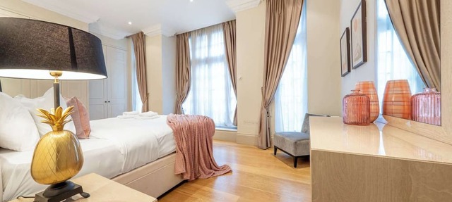 Modern Mayfair Apartment near Hyde Park