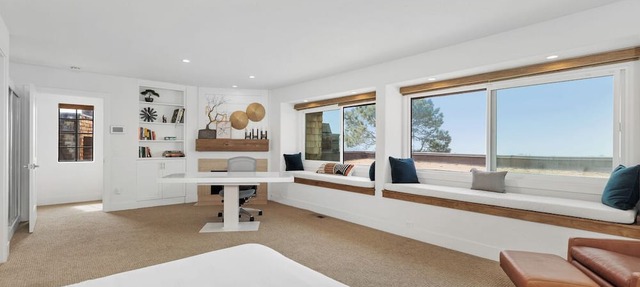 Torrey View Hideaway - Pet-Friendly Del Mar Rental with Ocean Views & A/C