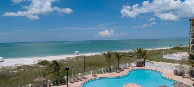 3 Treasure Island Gulf View Stay Steps From the Beach & Dolphin Cruises