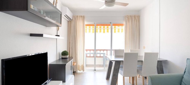 HomeForGuest Apto. La Caleta
