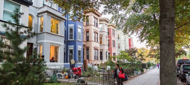Charming 2BD/1BA in Hip Area - Near Metro