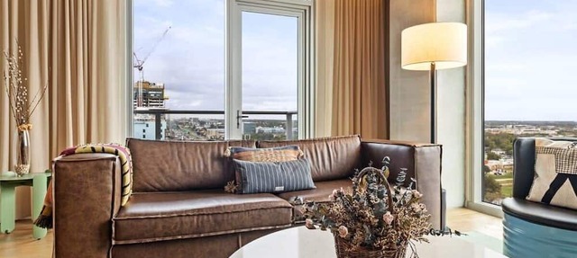 Close to Rainey St | Heated Pool | Gym | Fireworks