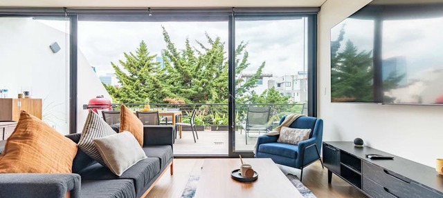 Capitalia | Breathtaking Views & Onsite Gym