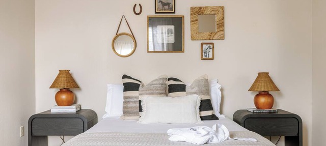 1.5 miles to Westworld sleeps 6