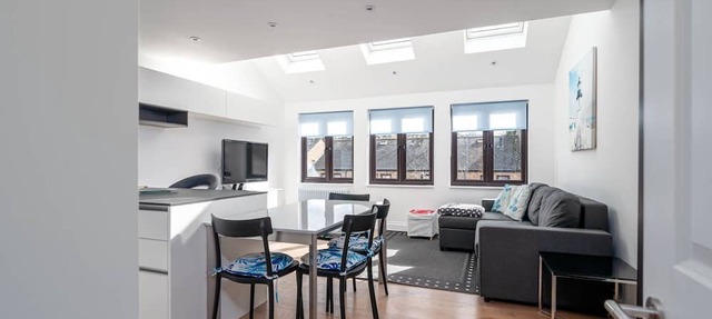 GuestReady - Modern Home in Battersea for 4 People