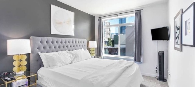 Belltown Perch, Explore like a local - 99 Walkscore!