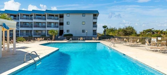 Beach Racquet B109 | Community Pool + Beach Access