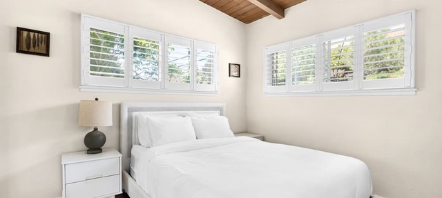 Ultra Premium Malibu Road Beach House with AC PRIVATE BEACH