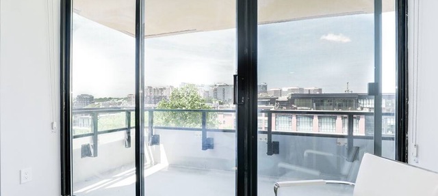 2BR Executive Apartment in Prime Location