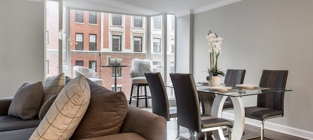 MAG MILE MEGA Entire Floor 4BD 4BA +Rooftop&Gym