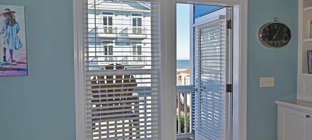 Blue Heaven - Walk to Beach & Boardwalk, Ocean and Sunset Views, Dog-Friendly