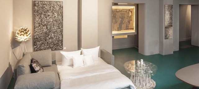 Deluxe-Loft-Private Bathroom-Terrace
