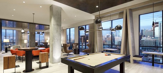 Smart West Loop Studio w/Pool, Gym, nr. Fulton Market, by Blueground