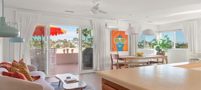 Sunset Suite: Ocean Views, Bright, Balconies, Walkable!
