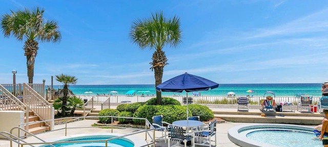 BeachFront~Small Complex~Pool + Hot Tub~Grill Area~1BR+Bunks Latitude 29 #13