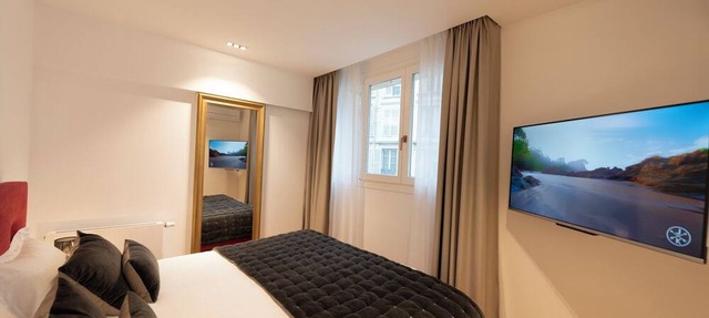 Bistrot, 2BR/2BA, 6 people