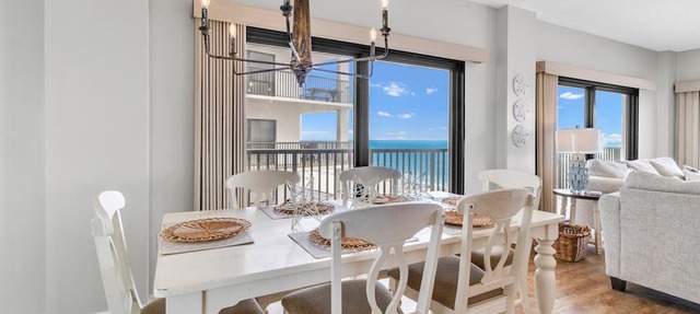 Direct Gulf Front Penthouse 3/3. The Palms 811