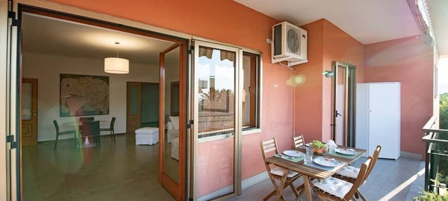 Sorrento centre Home with amazing view terraces