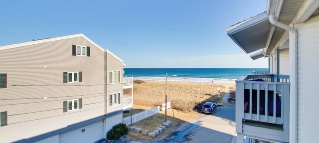 Beachfront Old Orchard Beach Condo w/Balcony