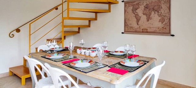 Serene Ajaccio Retreat: 3-Bedroom Apt with Terrace & Pool