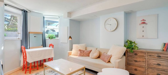 2 Mi to Dtwn: Boston Apartment Near Beaches!