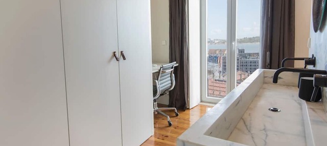 Stunning Penthouse w/the best views by LovelyStay