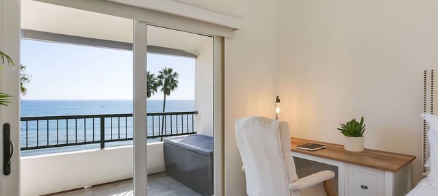 Beachfront Hideaway in Santa Barbara - 2 bedrooms, pool, spa, across from beach, gorgeous!