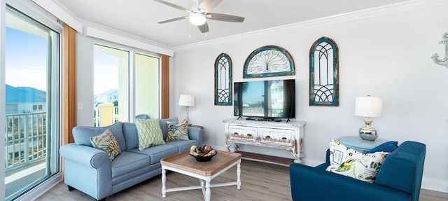 Indies 101 is a completely refurbished corner condominium in Fort Morgan!