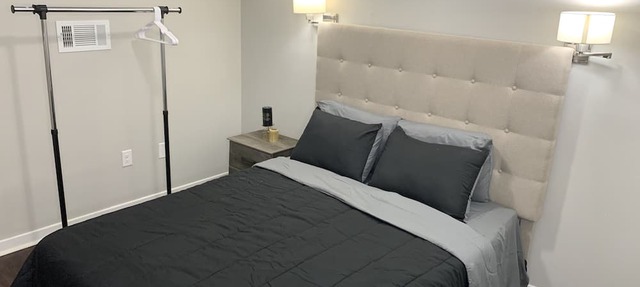 🏡 Cozy Condo Sleep 6! Close to Shopping & Downtown