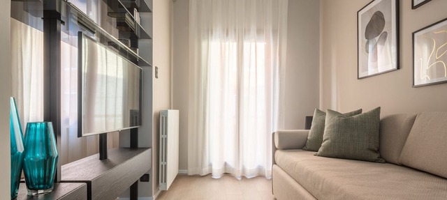 Accademia Design Apartment with Balcony R&R