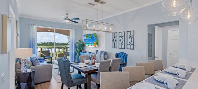 Top floor condo w/view of lake, pool and fireworks! - Next to conv. center