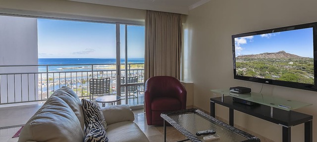 Professionally Cleaned.15th Fl Ilikai 1BR Close to World Famous Waikiki Beach