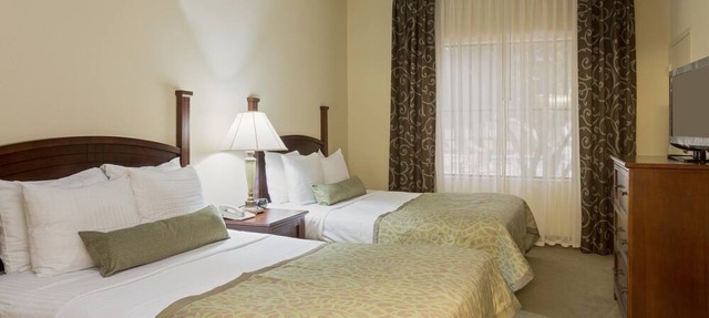 Only 1.5 Miles from Orlando International Airport + 24 Hour Fitness Center | 25 Minutes to Disney World