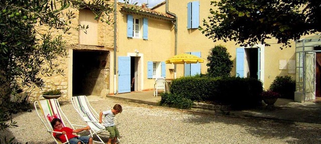 Sunny Provence Home with Terrace