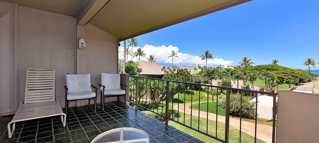 2BR OV in Kaanapali, Beachfront Clubhouse, Golf cart, walk Whaler's Village