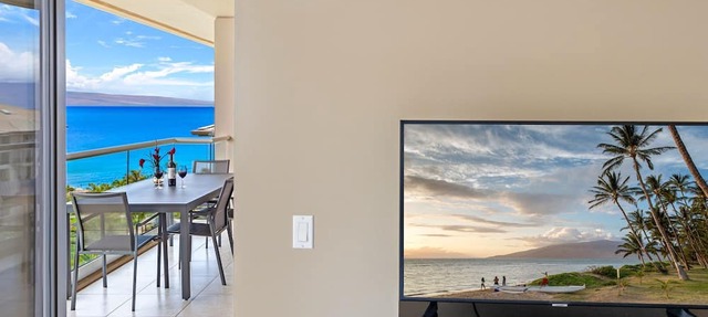 Maui Resort Rentals: Honua Kai Hokulani 818 - Upgraded Top Floor 1BR w/Partial Ocean & Mountain Views!
