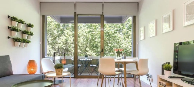 Paseo del Prado I - Studio with Pool and Terrace