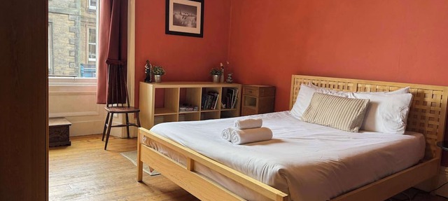 Charming Morningside Flat in Edinburgh