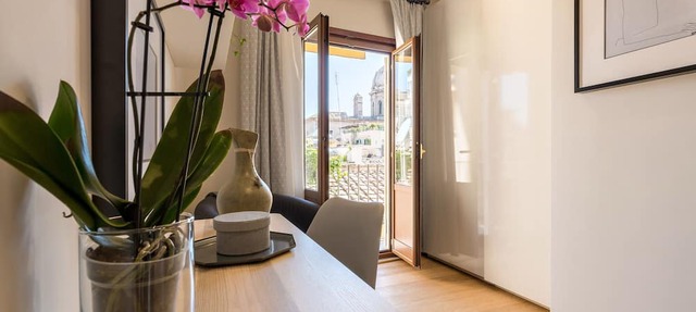 Grotta Pinta 11 | Bright and spacious in the center of Rome