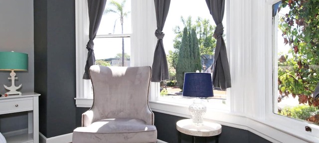 New Dream Villa Hillcrest Little Italy Oasis Hot Tub King Bed Fenced AC Parking