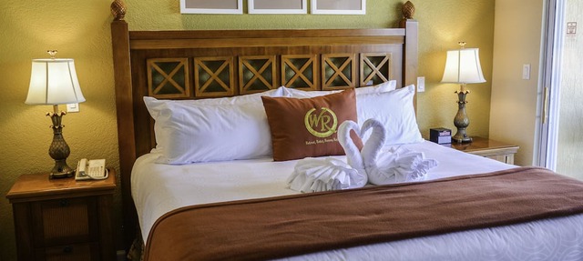 STUDIO AT THE BEAUTIFUL TOWN CENTER RESORT & SPA NEAR DISNEY