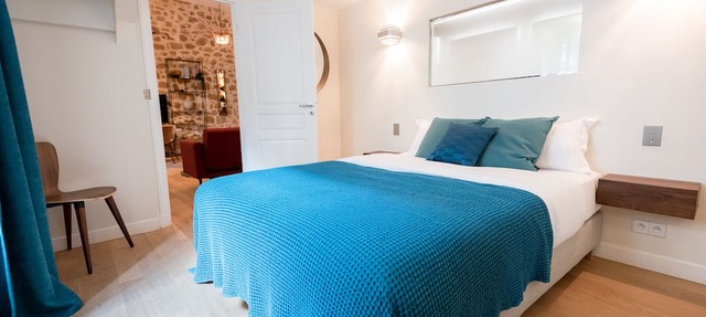 MARAIS, DUPLEX, STONE WALLS, 2 BATHROOMS 30–60 days ahead? Private offer. OL-VAs