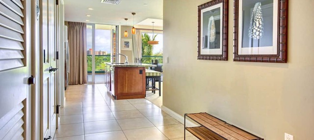 HOKULANI 436-CORNER UNIT 2BD/2BA w/OCEAN & MOUNTAIN VIEWS,505SQFT LANAI BALCONY
